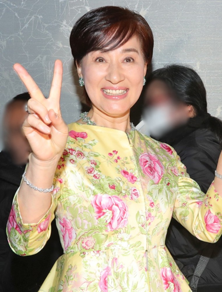 结婚18年一直被怼,48岁的她终于成了日本女性