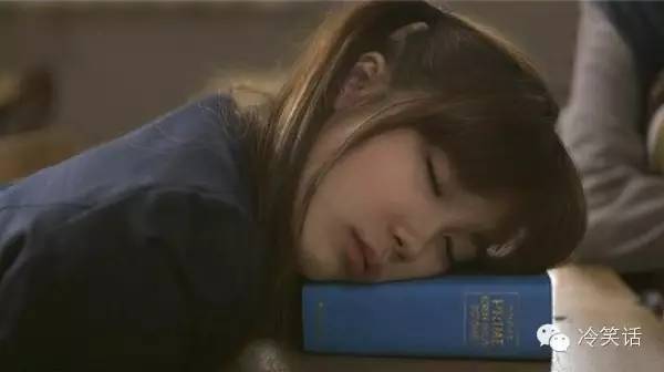 外国网友总结的上课时候睡觉的那些姿势,敢说