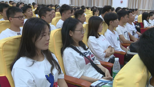 京东在湘潭又一签约 校企合作成立京东学院