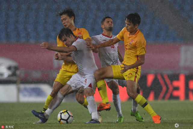 媒体批U21国足战术粗糙 不下雨希丁克将见证