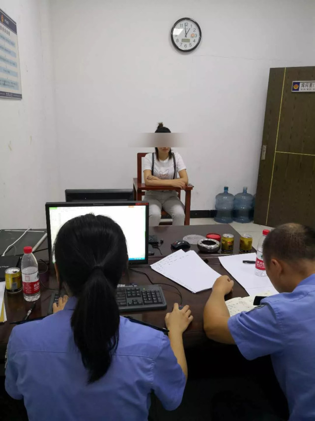 我不是药神常德版:两女子卖假冒保健品被拘