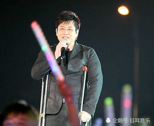 当年他的一首歌从台湾传入内地,一夜之间满大