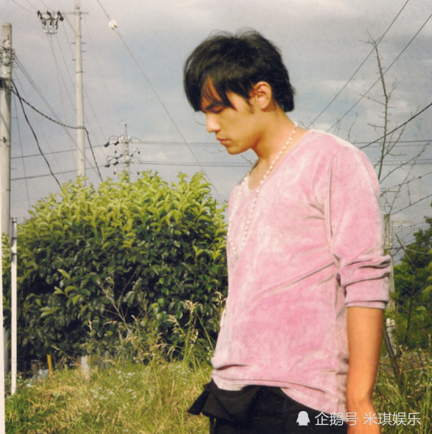 他曾是人气最高的音乐才子,如今靠一首歌在抖