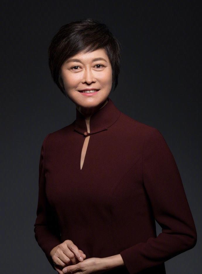 前央视主持敬一丹出书68年1700封信，记录下一个时代的图景