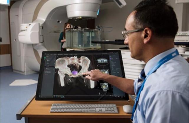 诺奖得主斯蒂格利茨:AI正让我们走向更分裂社