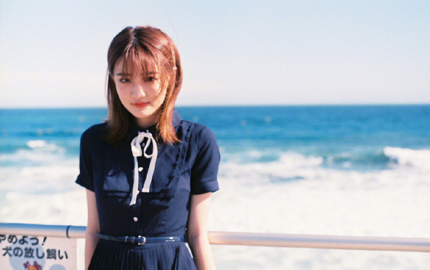 徐璐开始放飞自我,蕾丝肚兜搭配皮衣大秀好身