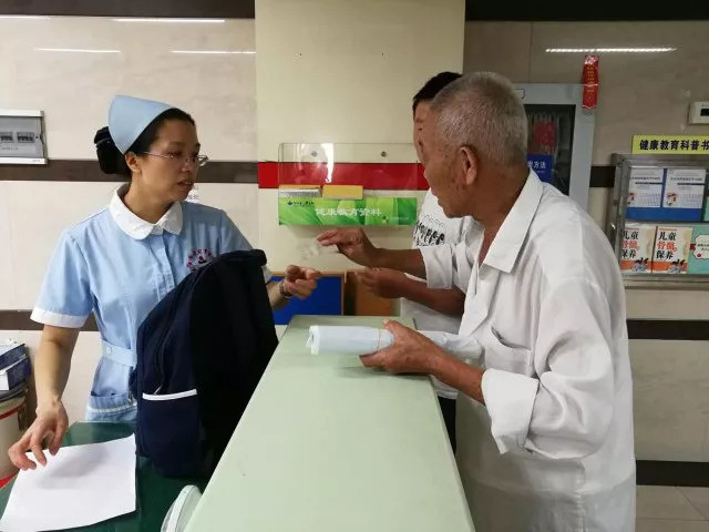 衡阳7旬老人捡到X光片 怕影响治疗赶到长沙寻