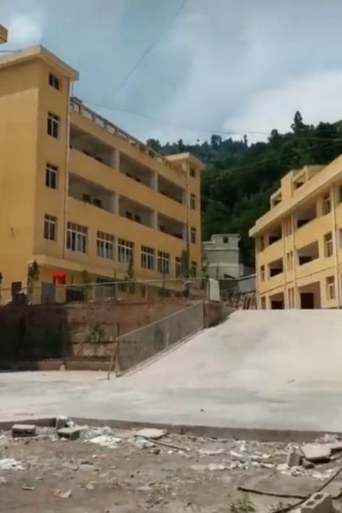 古天乐捐第100栋学校,却被恶意说是炒作,为什