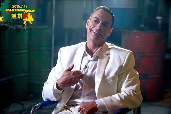 今日票房:大盘3.22亿,#煎饼侠#首日票房1.39亿