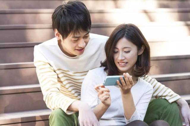 姿势不对,导致性欲低下?日常坐姿竟会影响性欲