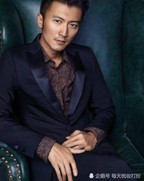 当小鲜肉吴亦凡遇到一脸胡渣的谢霆锋,网友:简