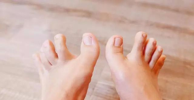 一个脚痒和手的成语疯狂猜成语_勤手成语疯狂猜成语(3)