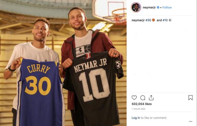 库里与内马尔巴黎会面 在最古老球馆互赠球衣