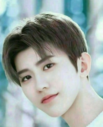 舞台上被打到脸怎么办?蔡徐坤的做法涨粉无数