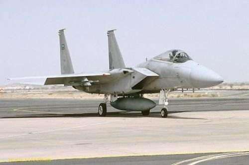 美军遭遇空前尴尬 四代机遭遇家族老化 五代机