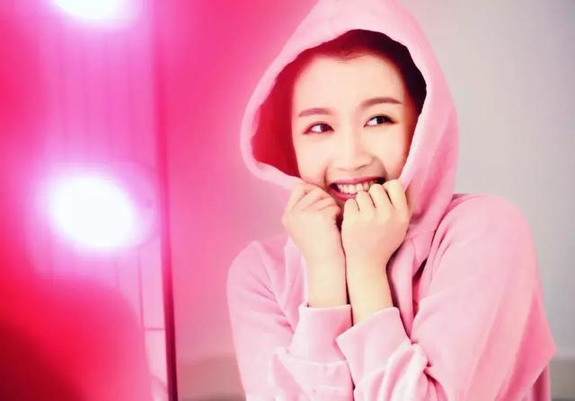 《快本》：李浩菲连上两期节目，难道她的目标从谢娜换成吴昕？