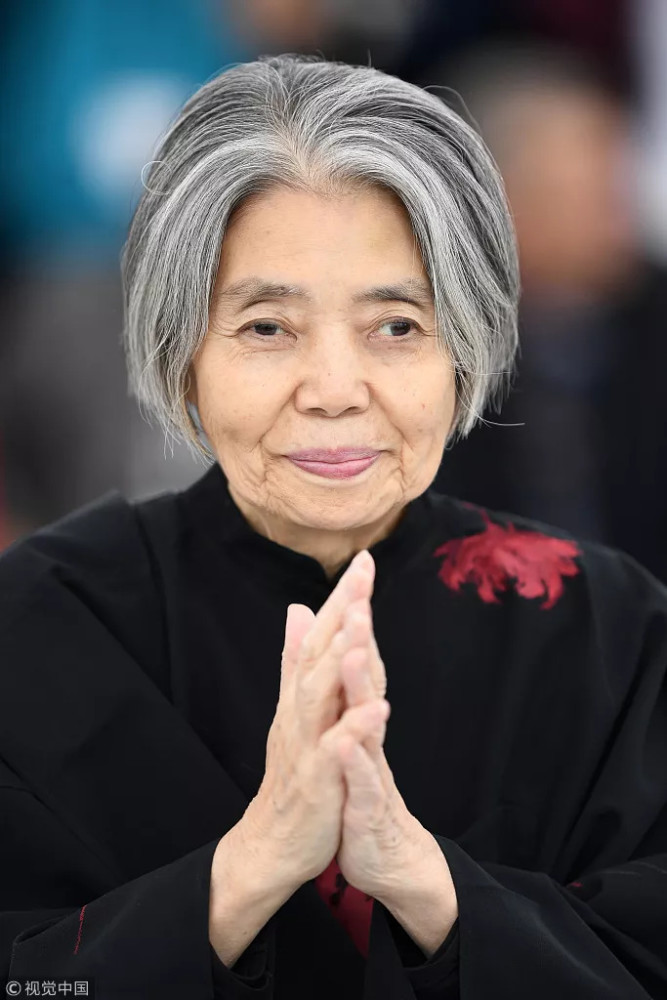 《小偷家族》演员树木希林：日本最酷老太太，一生比电影更精彩