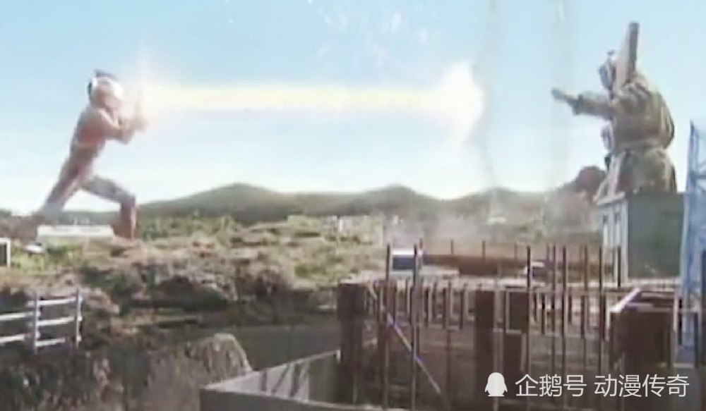 梦比优斯奥特曼堪称为最惨的奥特曼,变成铜像不说,还成了冰雕!