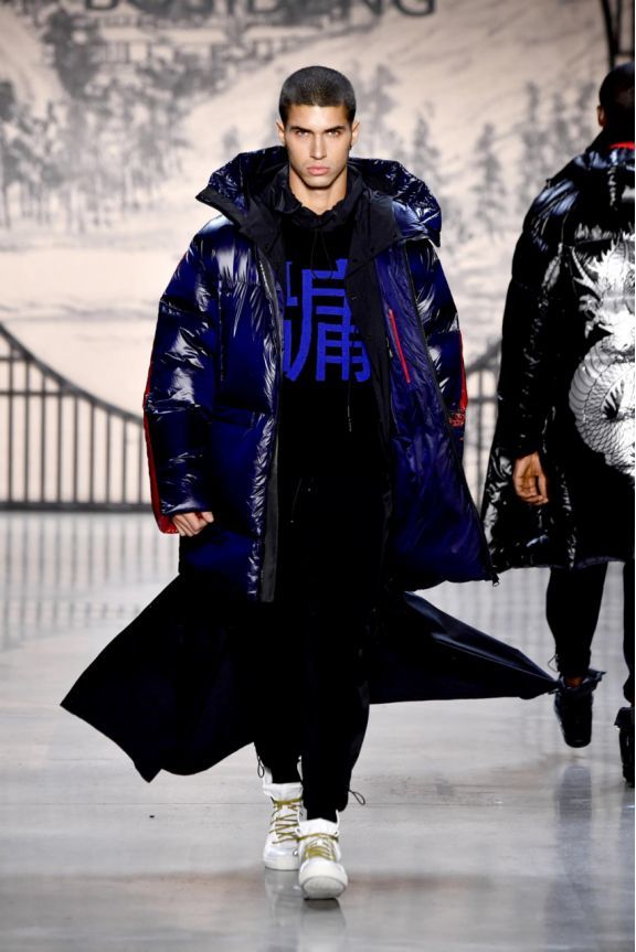 最熟悉的陌生人波司登,纽约时装周变身引围观