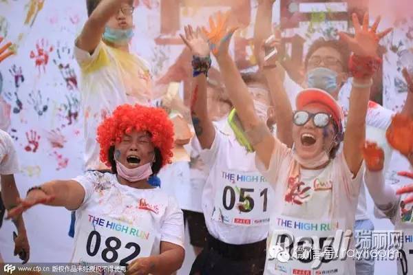 杨幂变胖了?唐嫣暴增200斤!贵圈节奏你跟不上