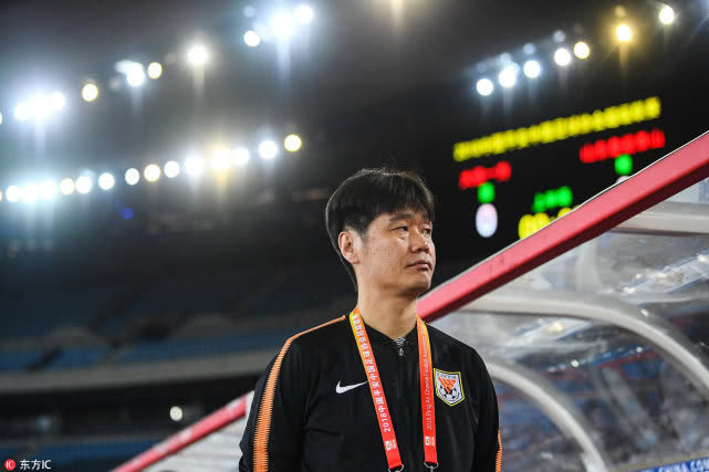 巨压下李霄鹏终率鲁能赢球 追赶前三?还有戏