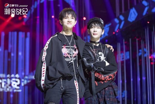 周五晚,samuel&周震南两位新生代偶像以1710262的热爱值