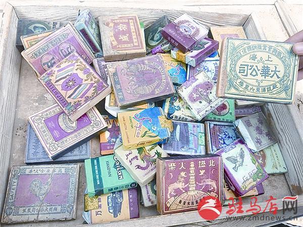 驻马店:小小火花见证祖国的发展进步