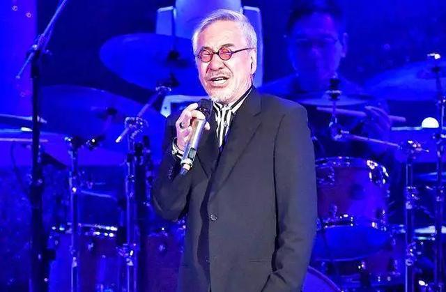 台歌王曾赚钱赚到吐血,退隐后五年就败光家产