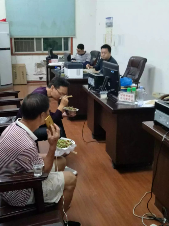 新晃一交通事故赔偿款拖欠三年 现一朝终了结