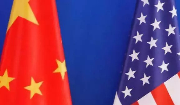 中国首款商用100G硅光芯片投产