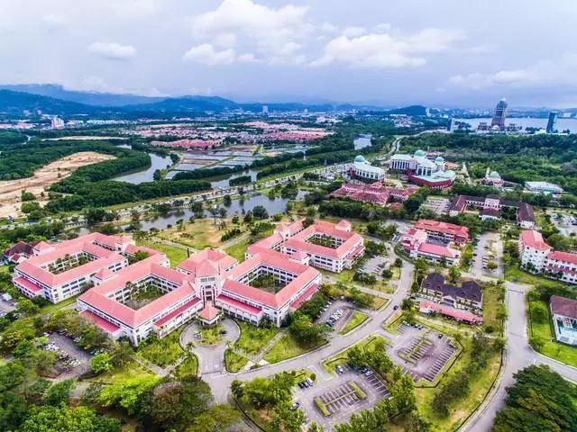 一篇图文了解东南亚最美丽的大学:沙巴大学