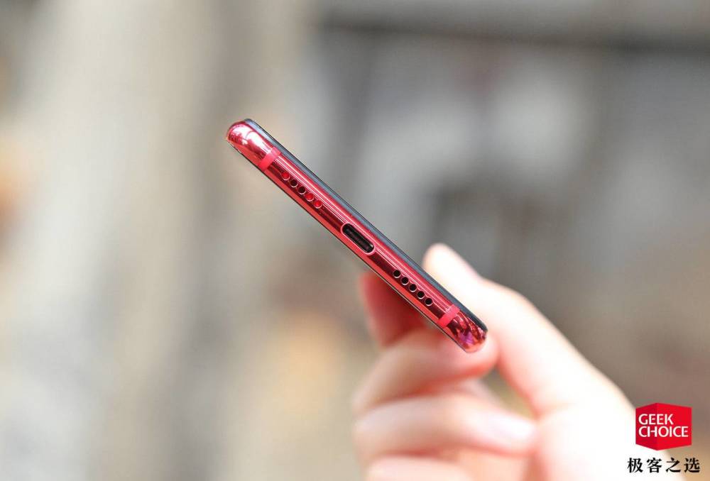 小米8青春版、屏幕指纹版体验:镜面渐变色 定