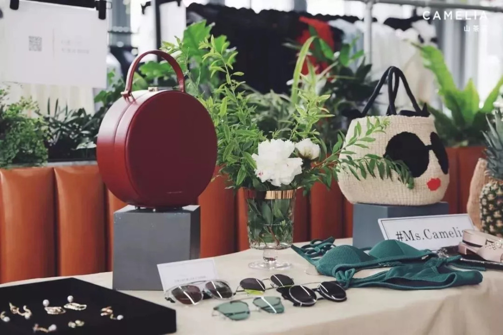 这些千元级别的小众品牌包包,让你1秒在人群中