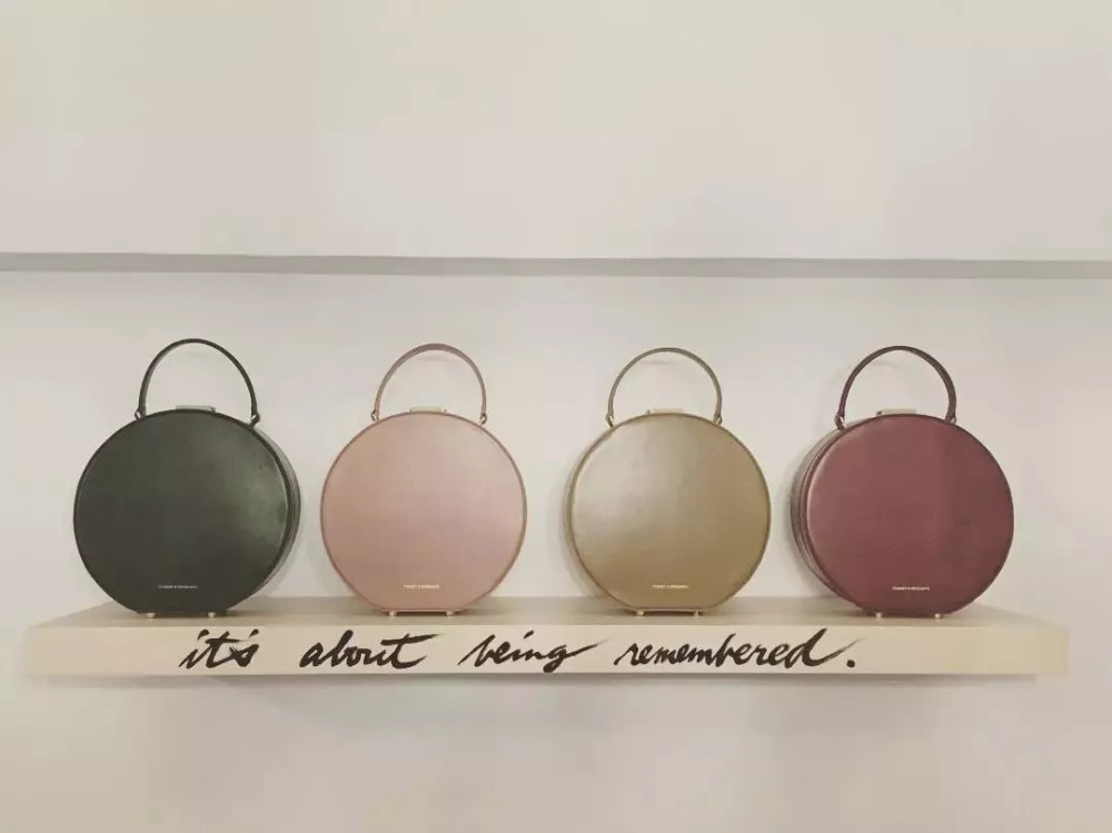 这些千元级别的小众品牌包包,让你1秒在人群中