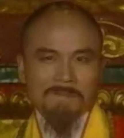 穿<em>胸罩</em>热舞的泰国<em>小男孩</em>,<em>被</em>妈妈<em>看到</em>会<em>被</em>揍扁