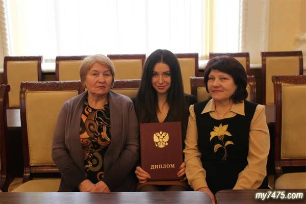 俄罗斯名校<em>女生</em>弃学拍<em>成人电影</em>_订阅_腾讯网