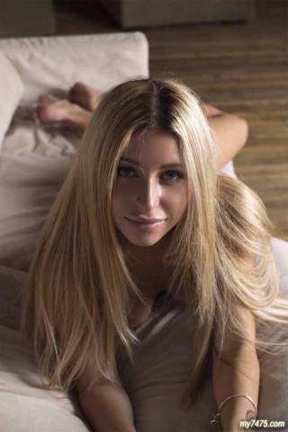 俄罗斯名校<em>女生</em>弃学拍<em>成人电影</em>_订阅_腾讯网