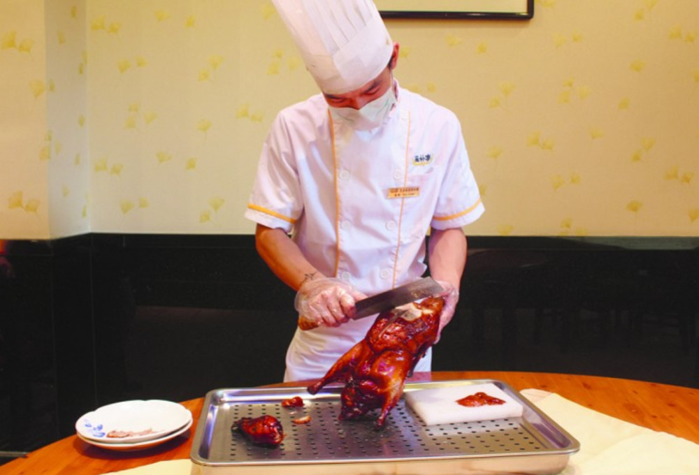 去吃烤鸭,还有很多肉师傅为啥就不片了?网友: