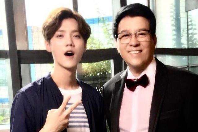 关晓彤摸肚子疑似怀孕,医生把脉后丢下八个字