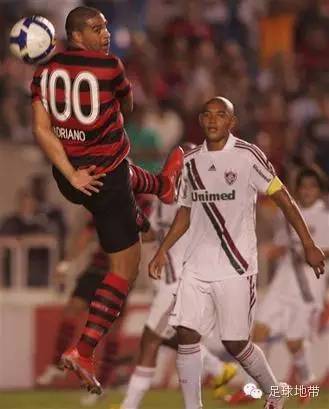 后卫却有着一颗前锋的心?足坛另类号码11人阵