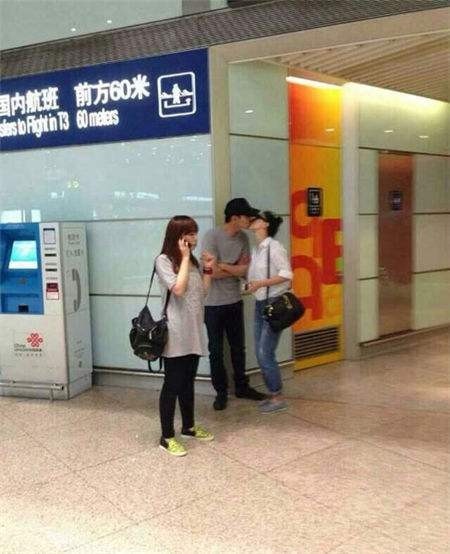 赵又廷生日,合作新剧演员为其发文祝福,而他的