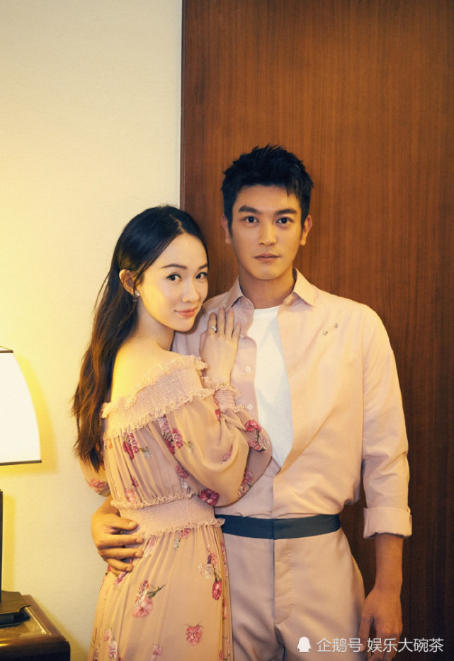 中秋晚会杜江唱歌紧张浑身僵硬 霍思燕调侃喜