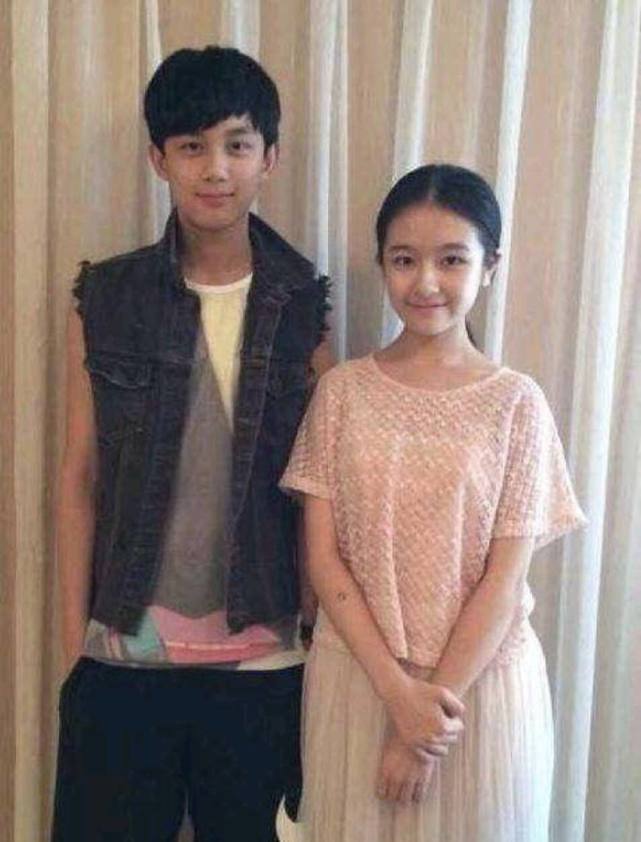 李兰迪被赞长得太舒服,和吴磊的合照很显稚嫩