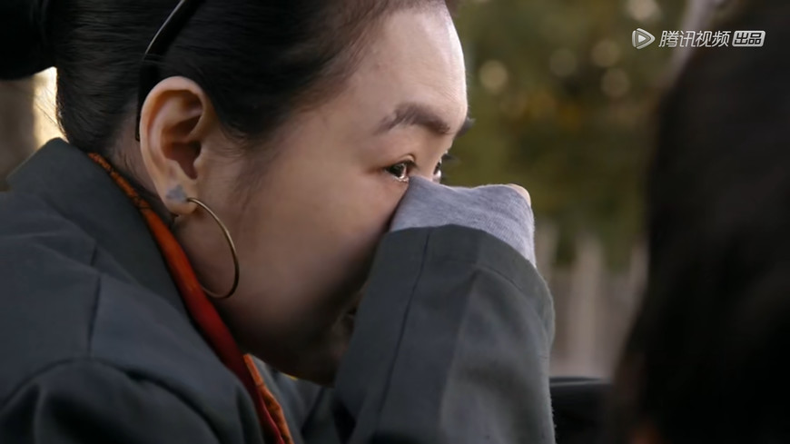 小s真人秀录制现场崩溃痛哭,原因令人愤怒,网友