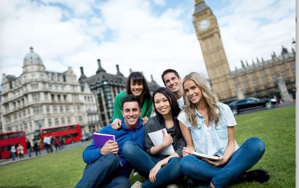 从知名度与企业规模来看,留学机构龙头何在?