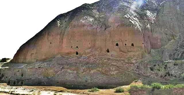 陕西这座依山凿石而建的古寺,被称为悬崖上的