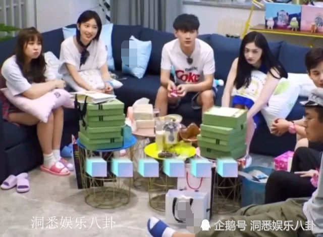 大厂孩子共同点:陈立农综艺节目被嫌弃周洁琼