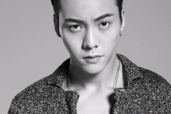 陈伟霆翻拍经典新剧,携手赵丽颖回归,网友:熬夜