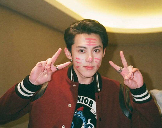 王鹤棣又一新剧来袭,看到女主粉丝拍手叫好,网