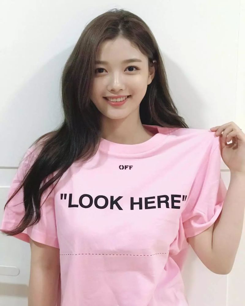 同样都是20岁,金裕贞的颜值可以秒杀一切网红